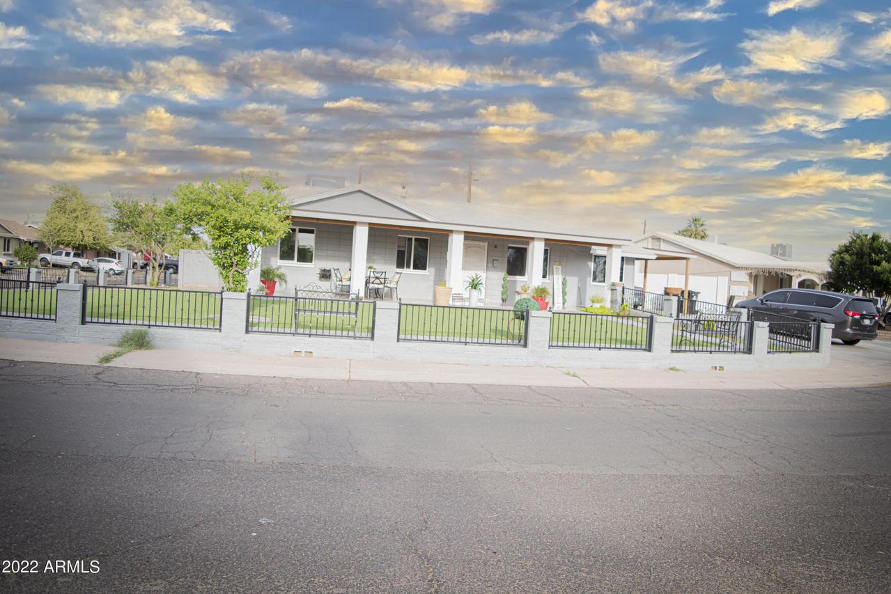 7282 W Pierson St., Phoenix, AZ 85033
