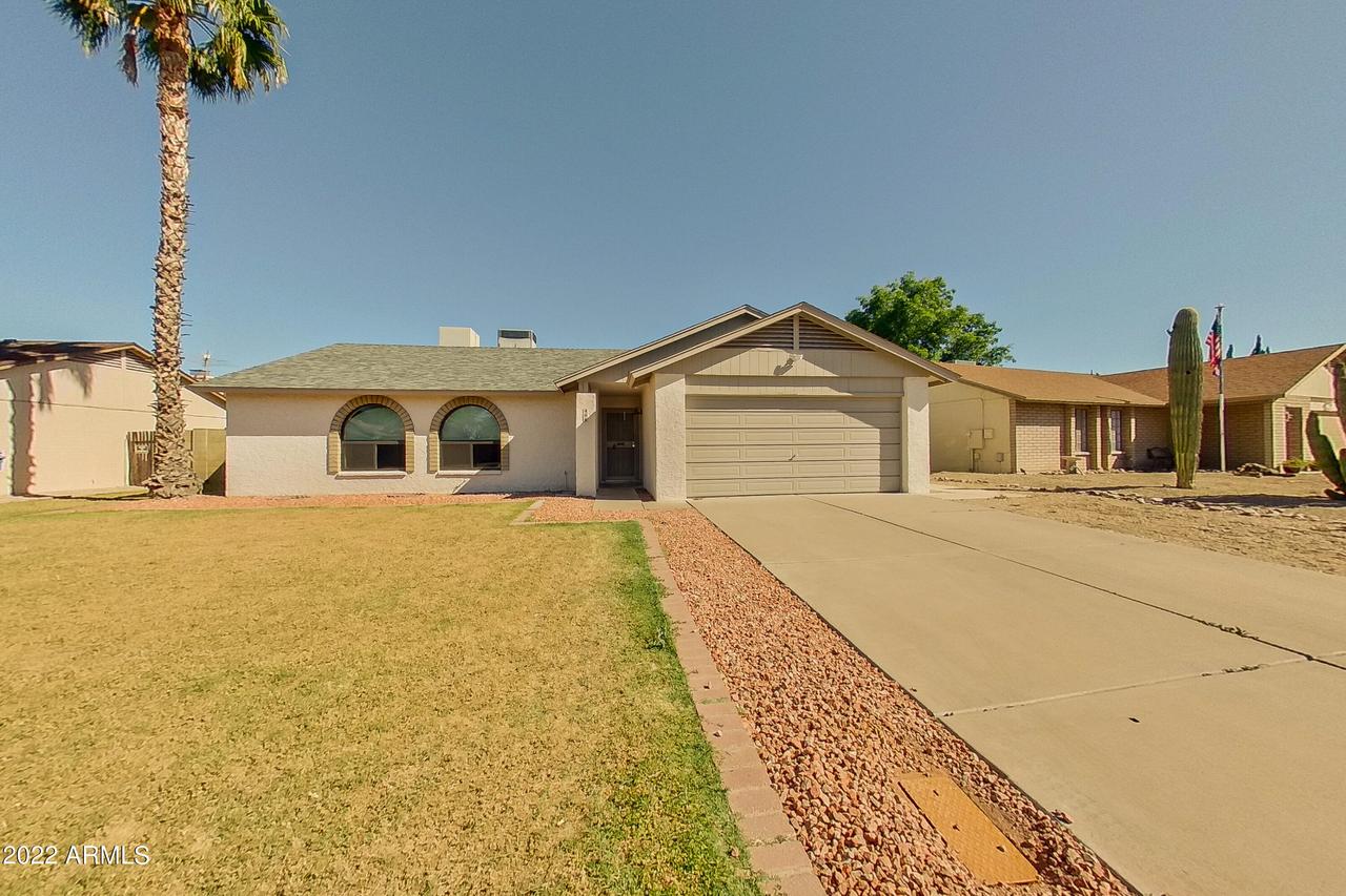 408 W Kerry Ln., Phoenix, AZ 85027