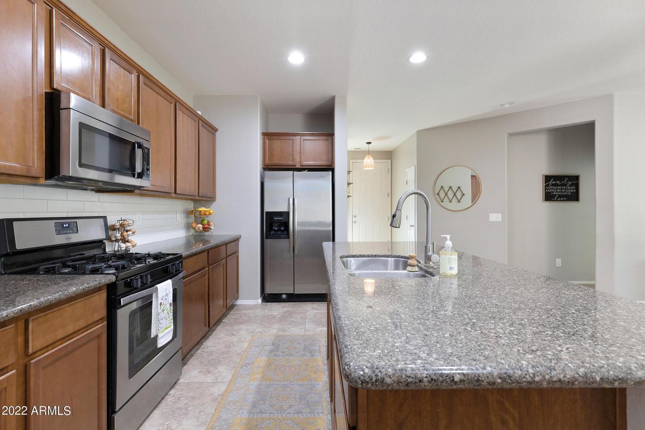 21087 E Creekside Dr., Queen Creek, AZ 85142