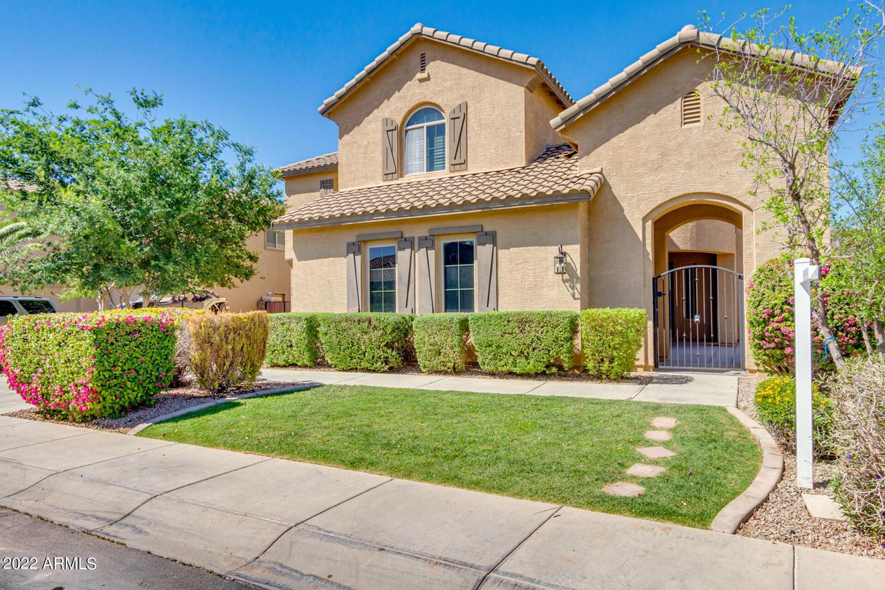2574 E Honeysuckle Pl., Chandler, AZ 85286