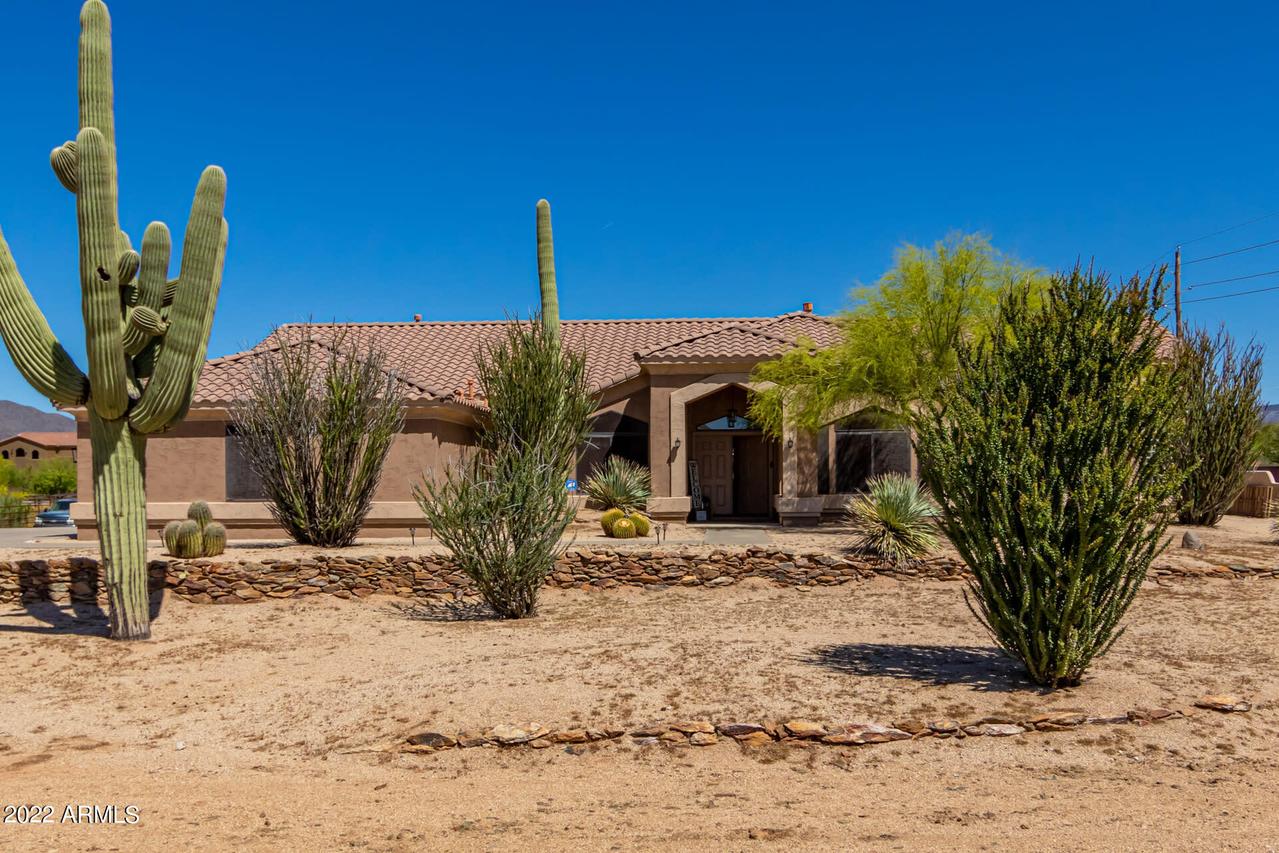 512 E Jordon Ln., Phoenix, AZ 85086