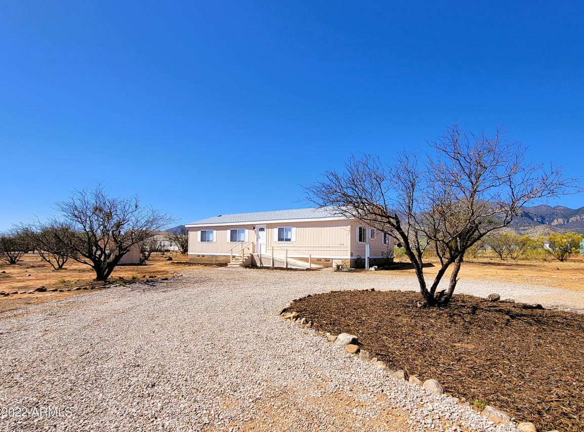 5480 E Hawk Rd., Hereford, AZ 85615