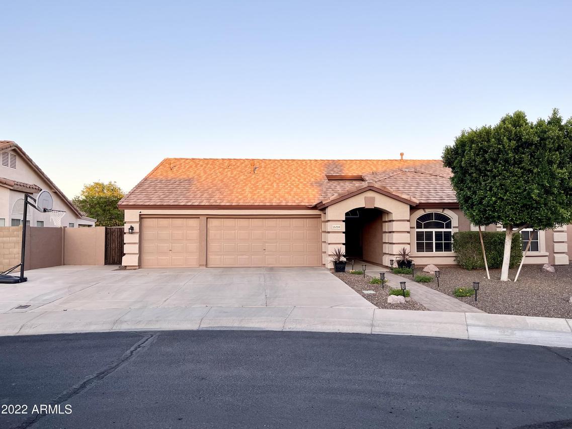 15259 N 80th Dr., Peoria, AZ 85381