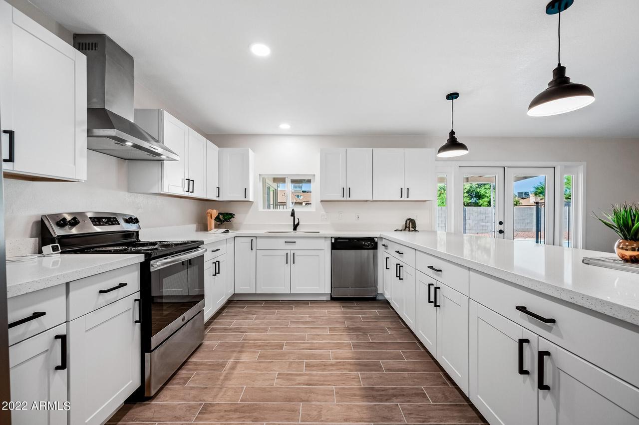 11231 N 32nd Dr., Phoenix, AZ 85029