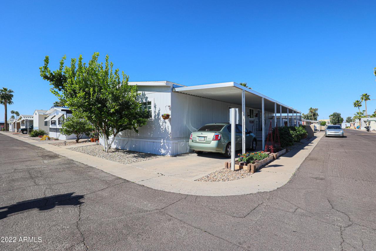 8401 N 67th Ave. #196, Glendale, AZ 85302