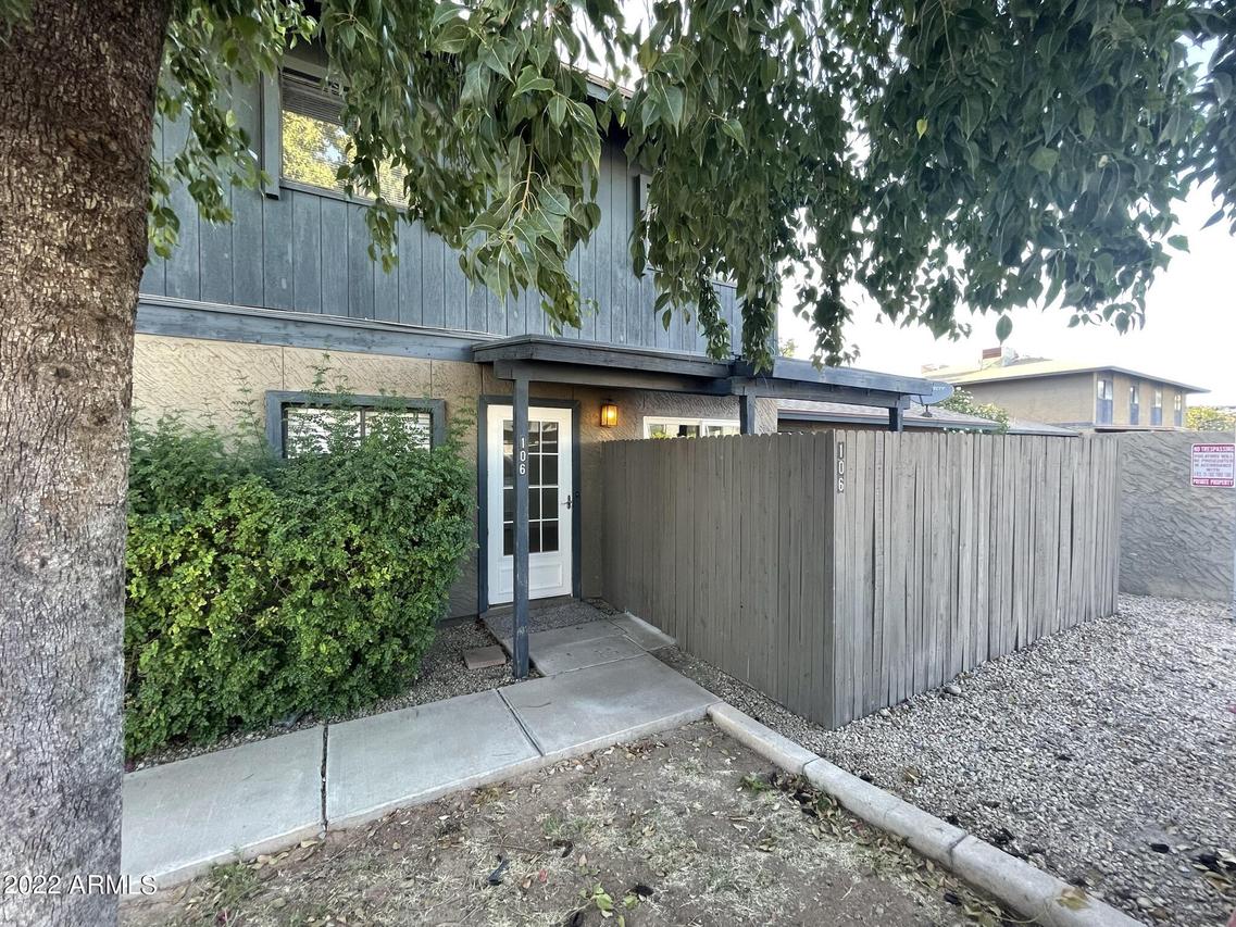 286 W Palomino Dr. #106, Chandler, AZ 85225