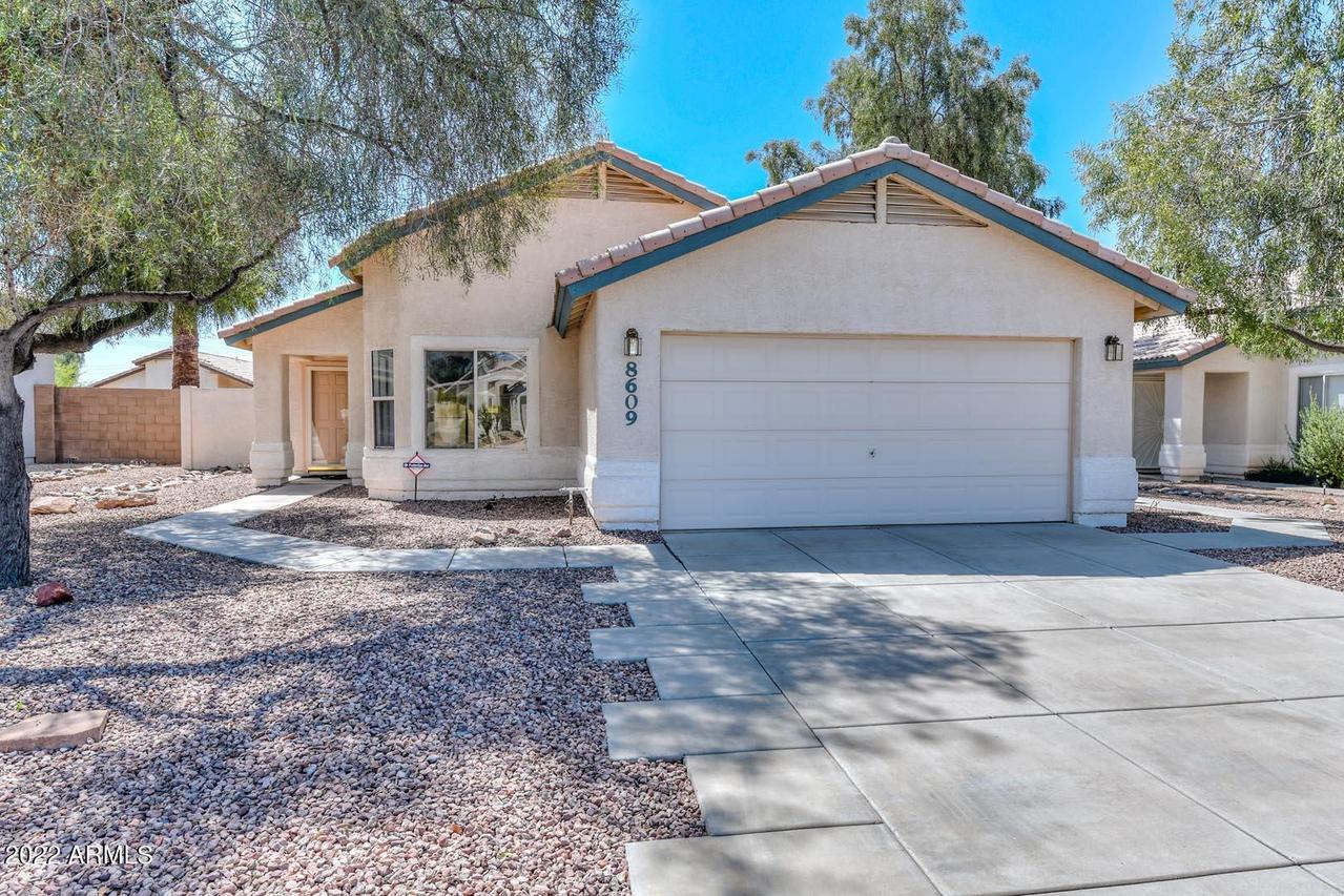 8609 W El Caminito Dr., Peoria, AZ 85345