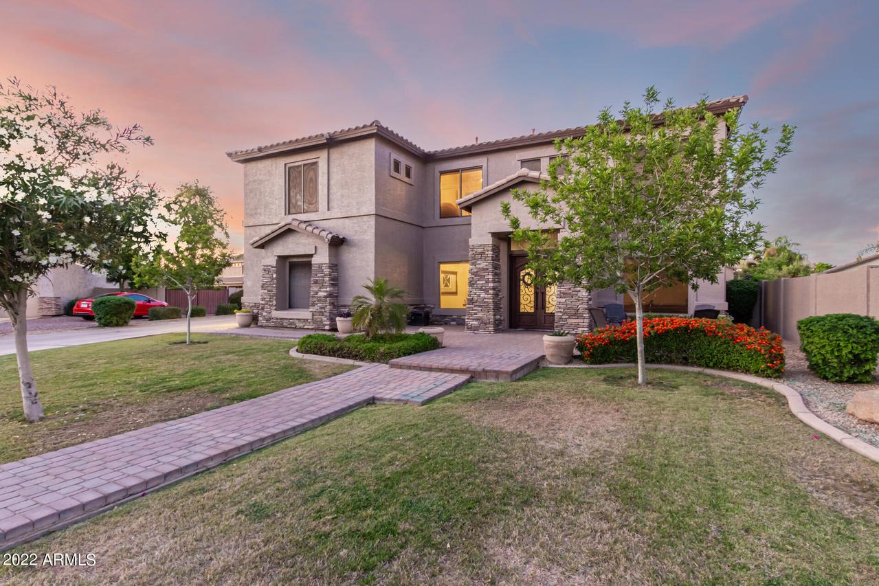 1044 E Carla Vista Ct., Gilbert, AZ 85295