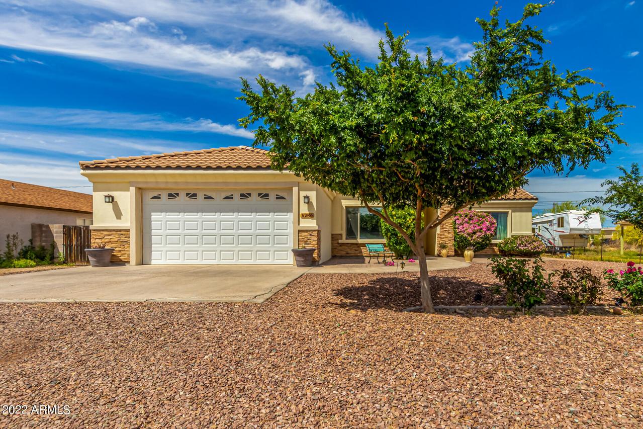 5286 E Shadow Ln., San Tan Valley, AZ 85140
