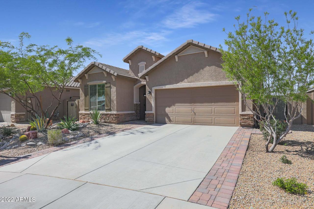 17568 W Summit Dr., Goodyear, AZ 85338