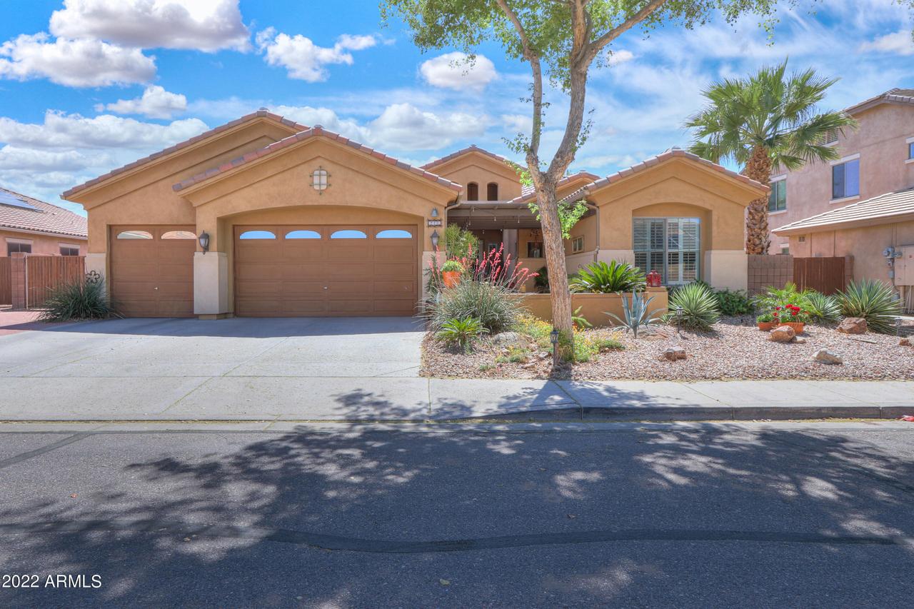 3022 N Summer Ln., Casa Grande, AZ 85222