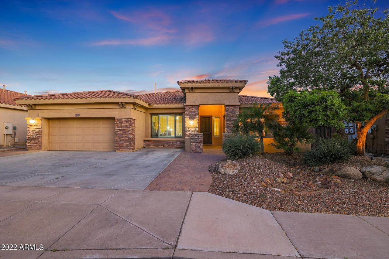 2339 W Maya Way, Phoenix, AZ 85085