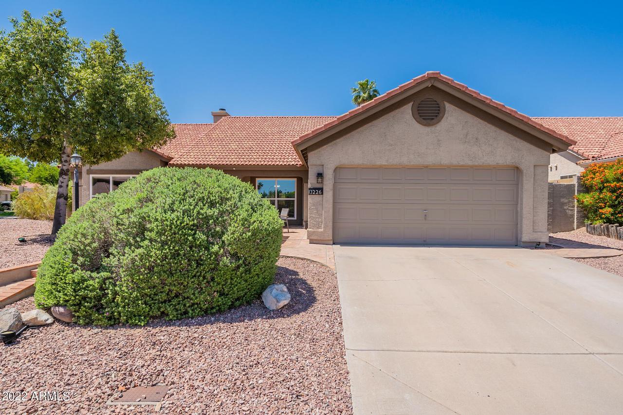 13226 S 39th St., Phoenix, AZ 85044