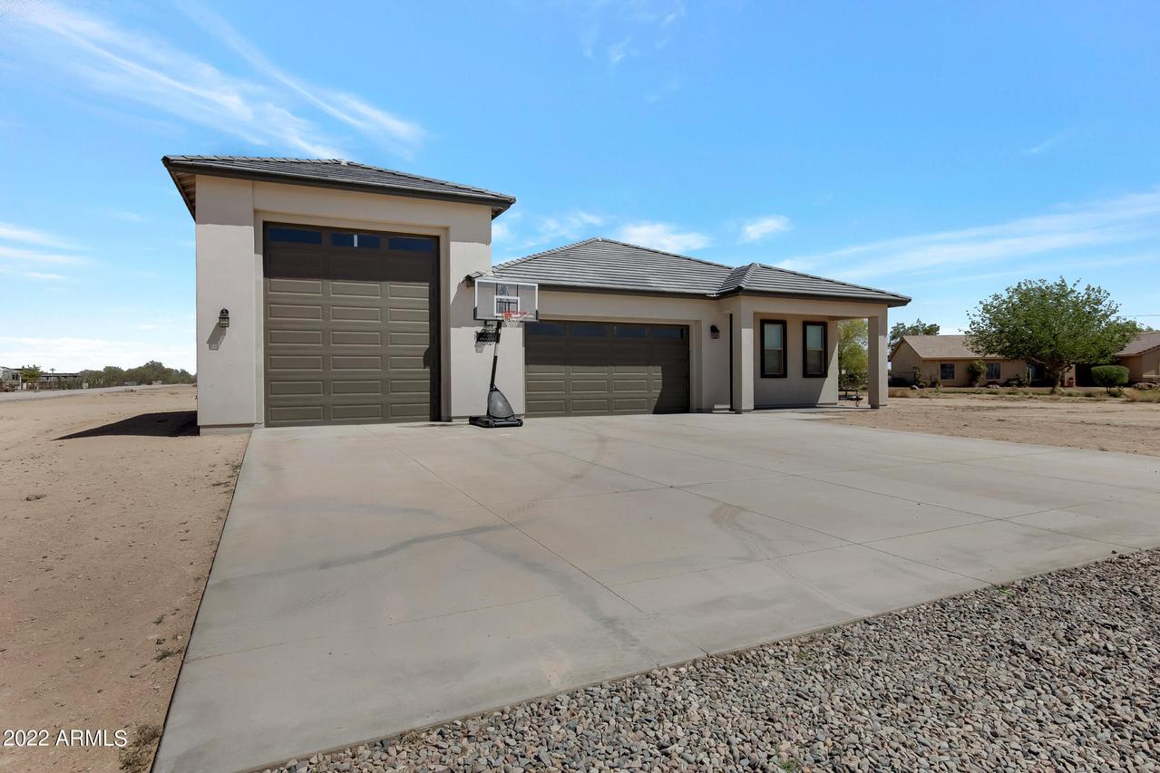 371 S Brian Ct., Casa Grande, AZ 85194