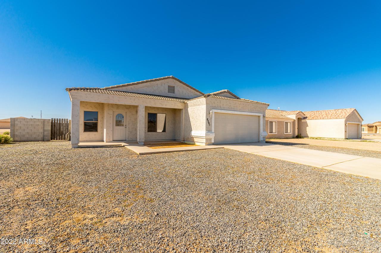 8201 W Cherry Hills Cir., Arizona City, AZ 85123