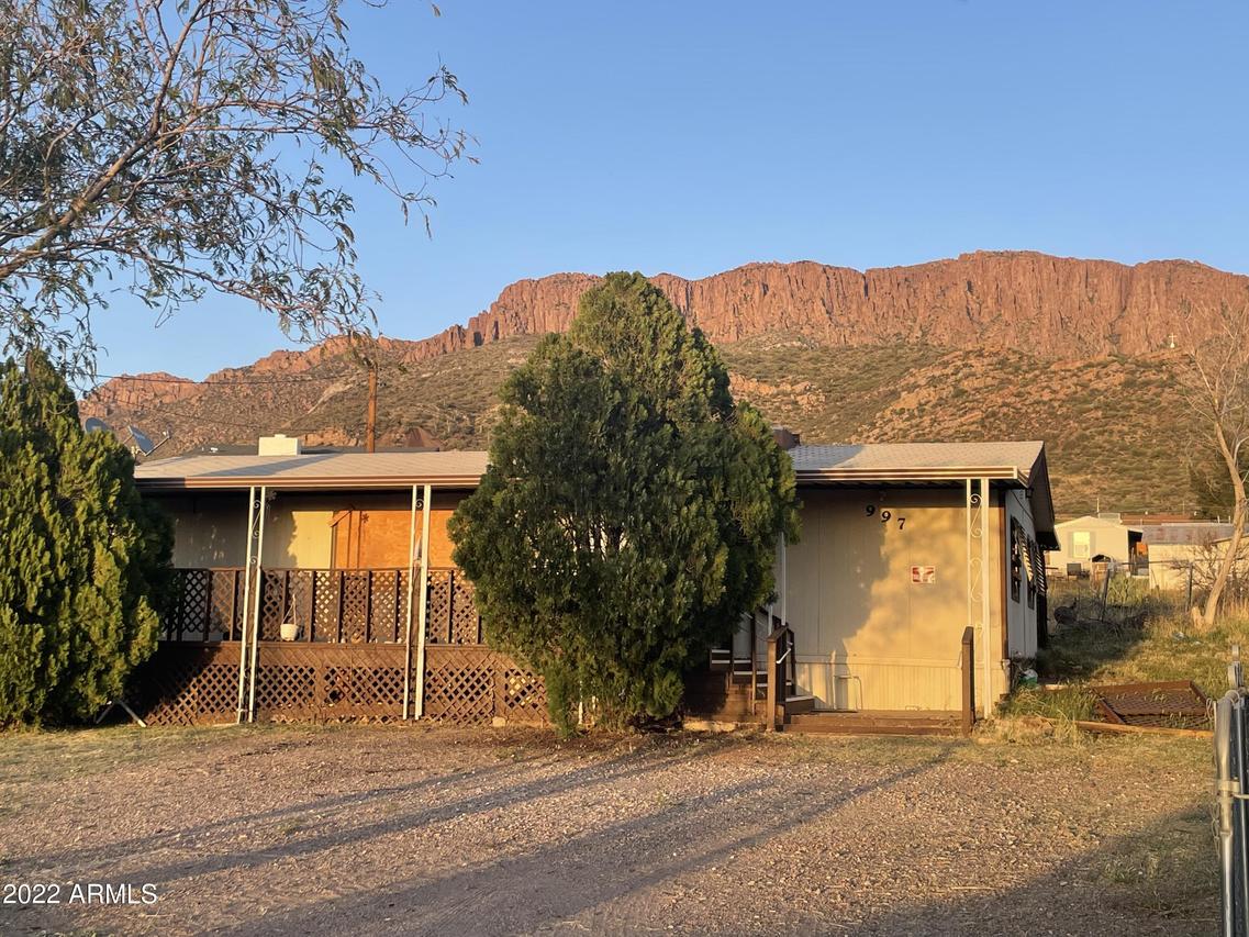 997 S Center Ave. #B, Superior, AZ 85173