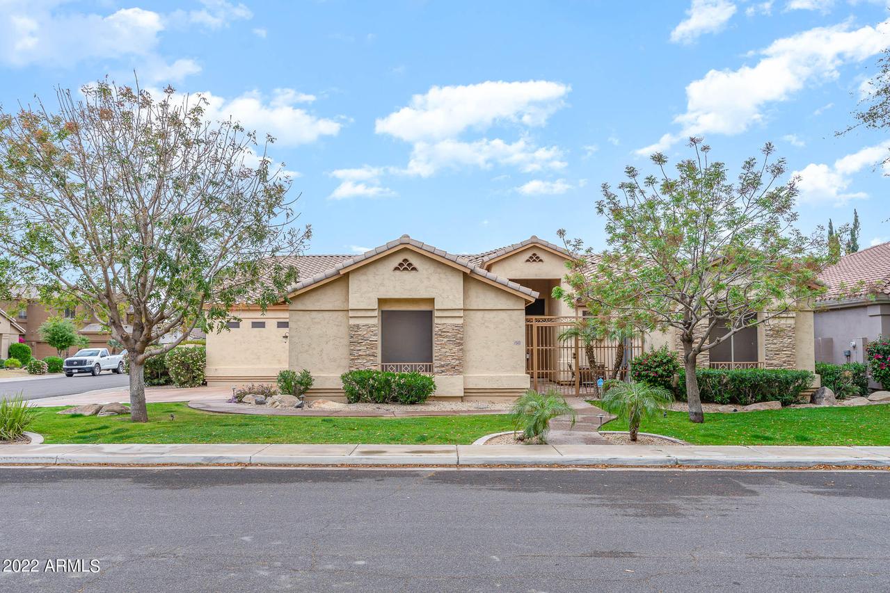 1543 S Tamarisk Dr., Chandler, AZ 85286