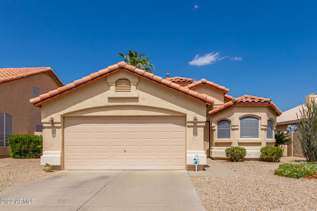 9742 W Yukon Dr., Peoria, AZ 85382