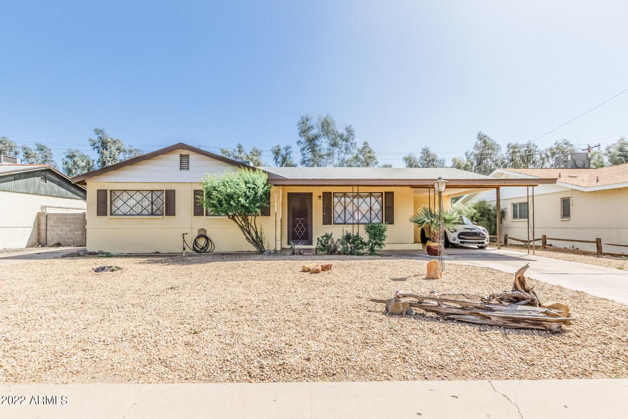 2315 W Echo Ln., Phoenix, AZ 85021