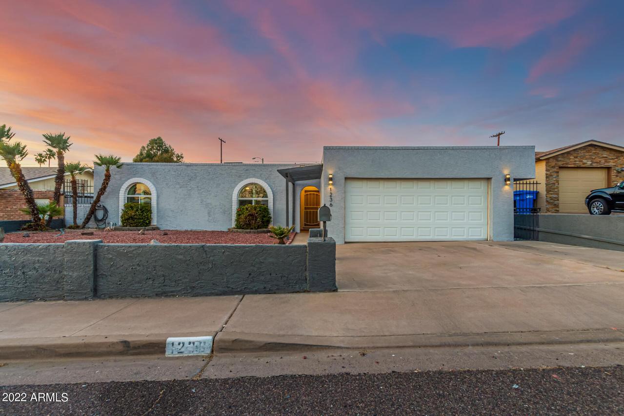 1236 E Alice Ave., Phoenix, AZ 85020