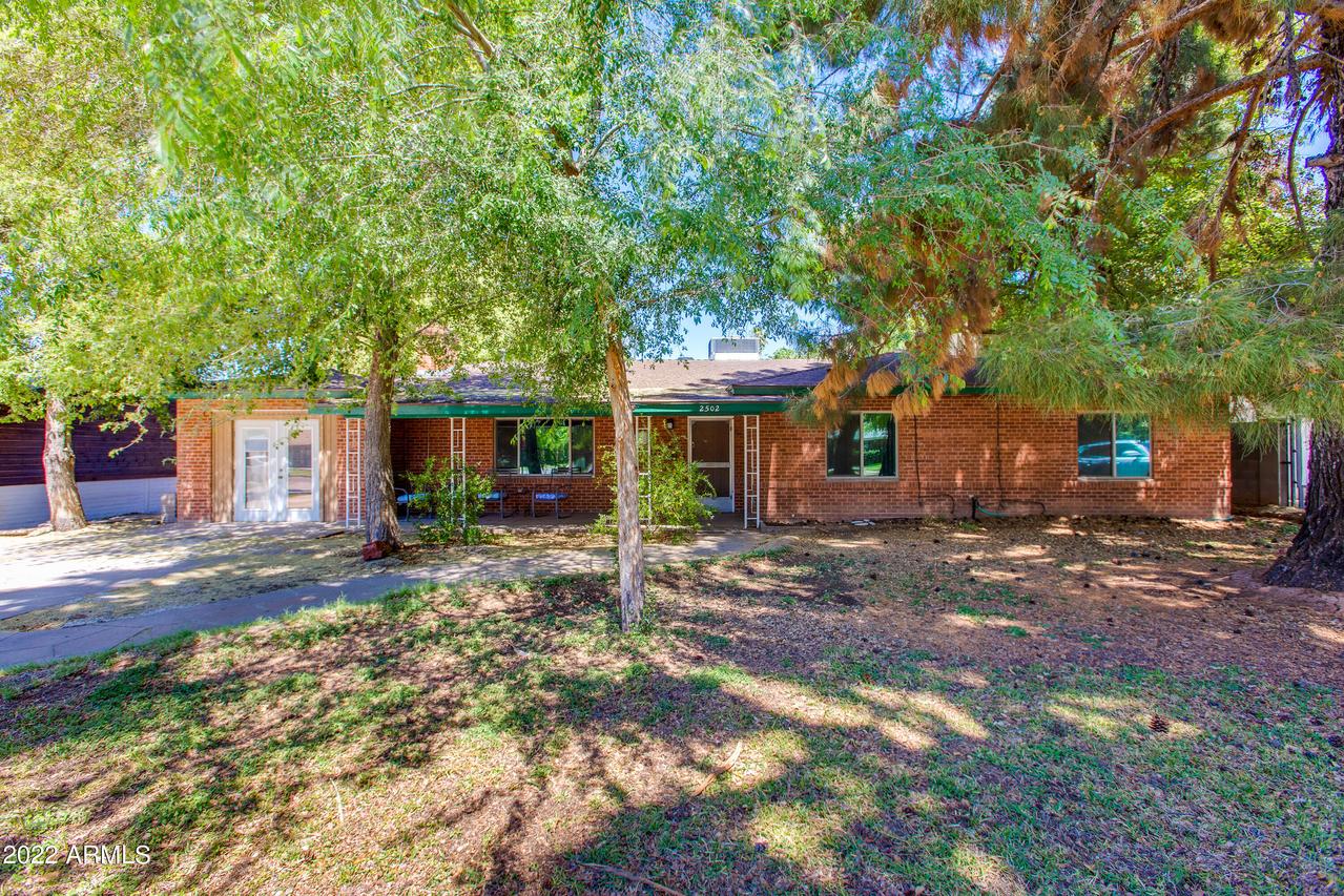 2502 E Whitton Ave., Phoenix, AZ 85016