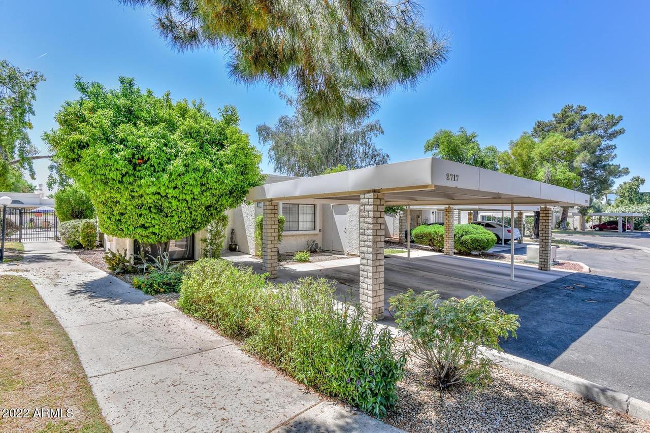 2717 W Desert Cove Ave., Phoenix, AZ 85029