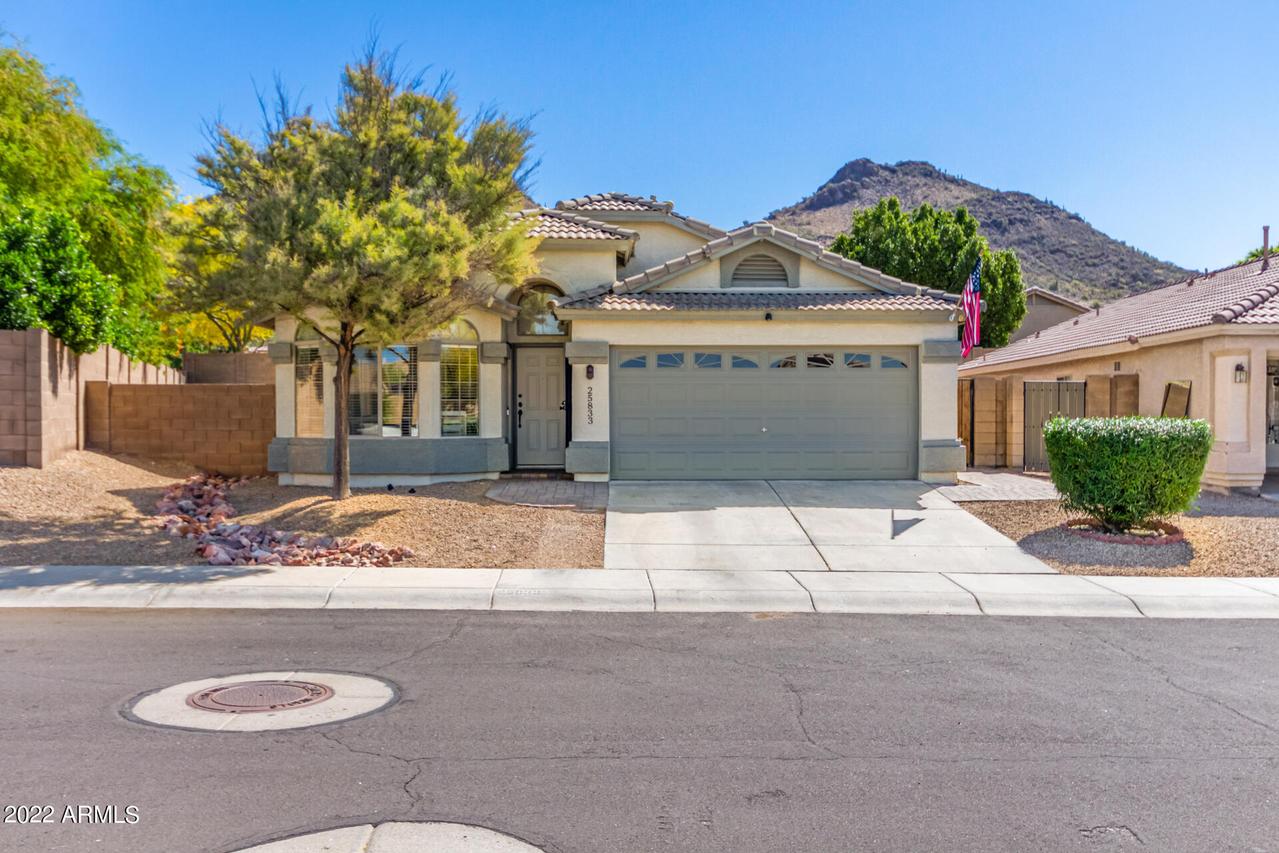 25833 N 65th Ave., Phoenix, AZ 85083
