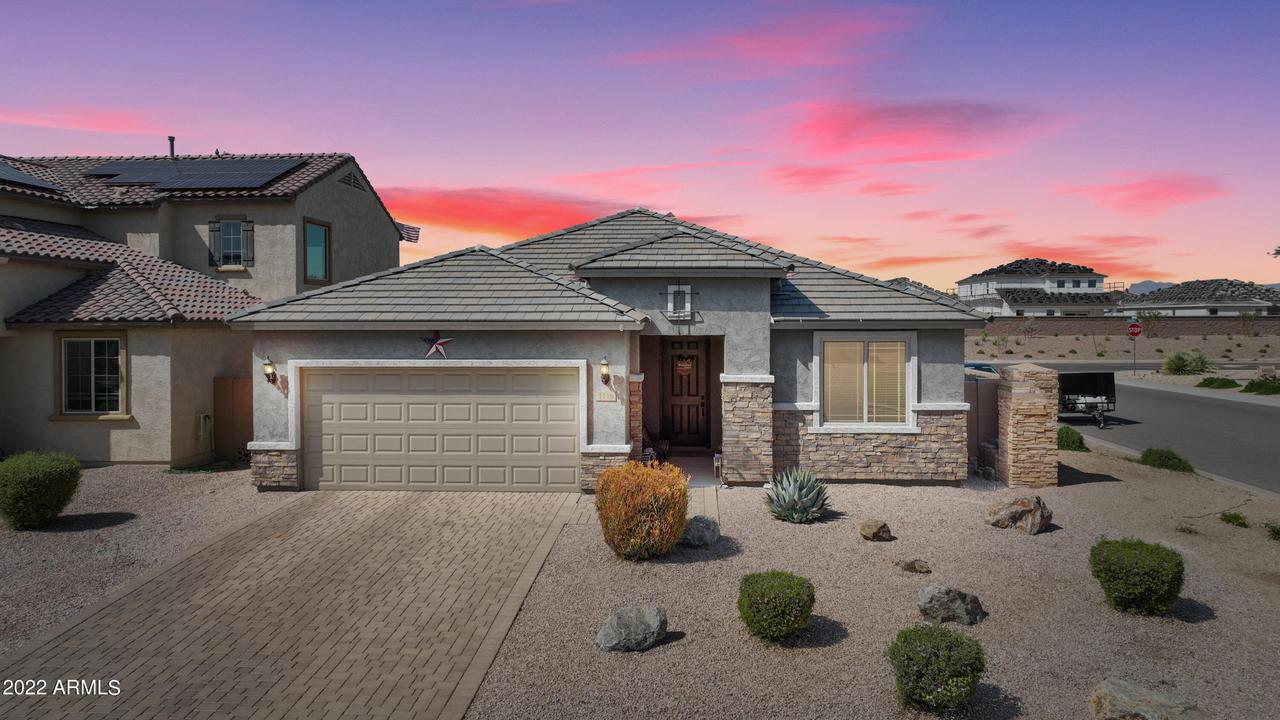 1116 W Danish Red Tr., San Tan Valley, AZ 85143