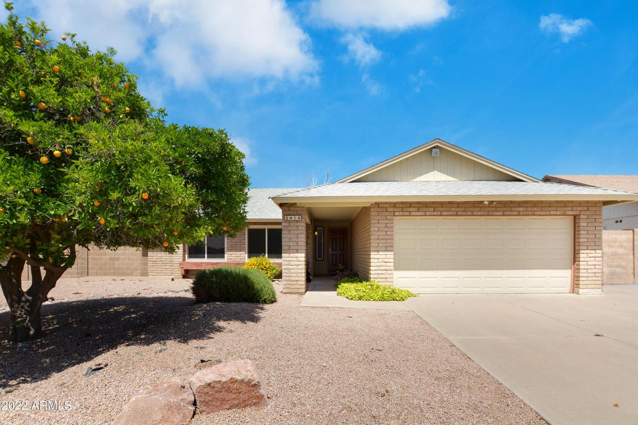 2016 W Summit Pl., Chandler, AZ 85224