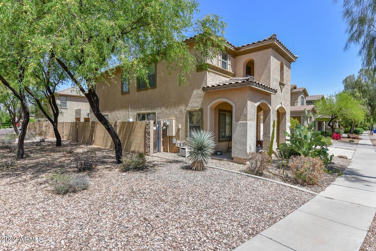 18548 W Sunbelt Dr., Surprise, AZ 85374