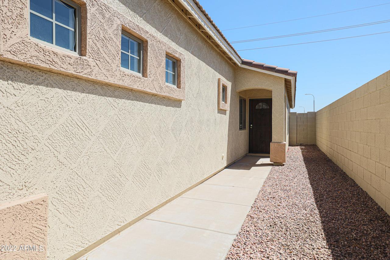 2705 N 107th Dr., Avondale, AZ 85392