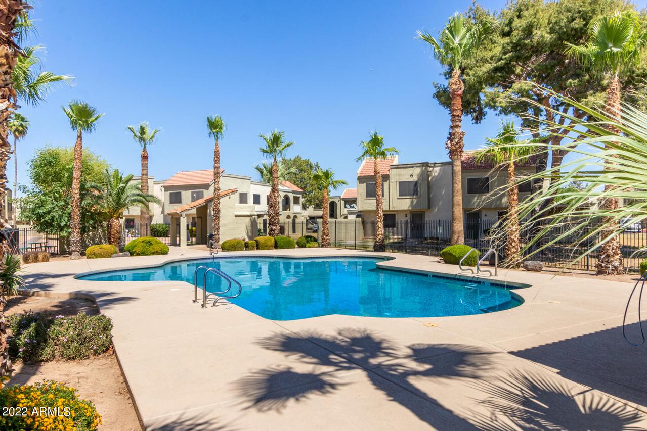 5862 N 47th Ln., Glendale, AZ 85301