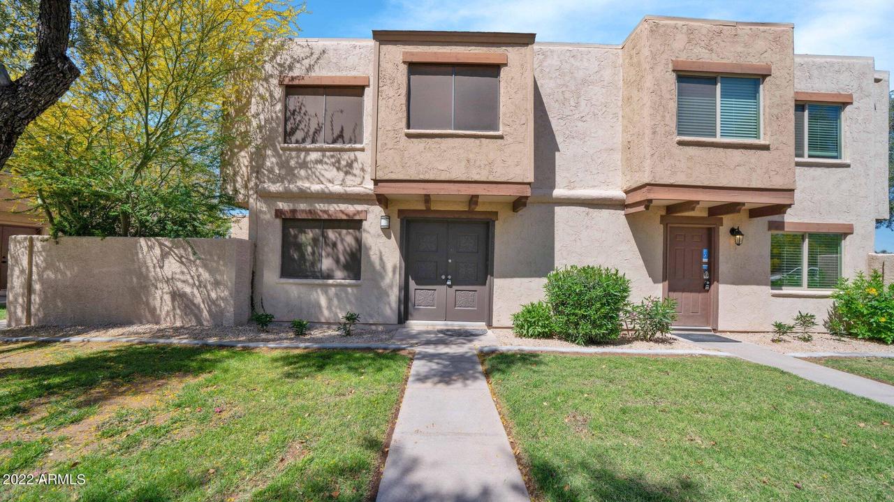 8137 E Glenrosa Ave., Scottsdale, AZ 85251