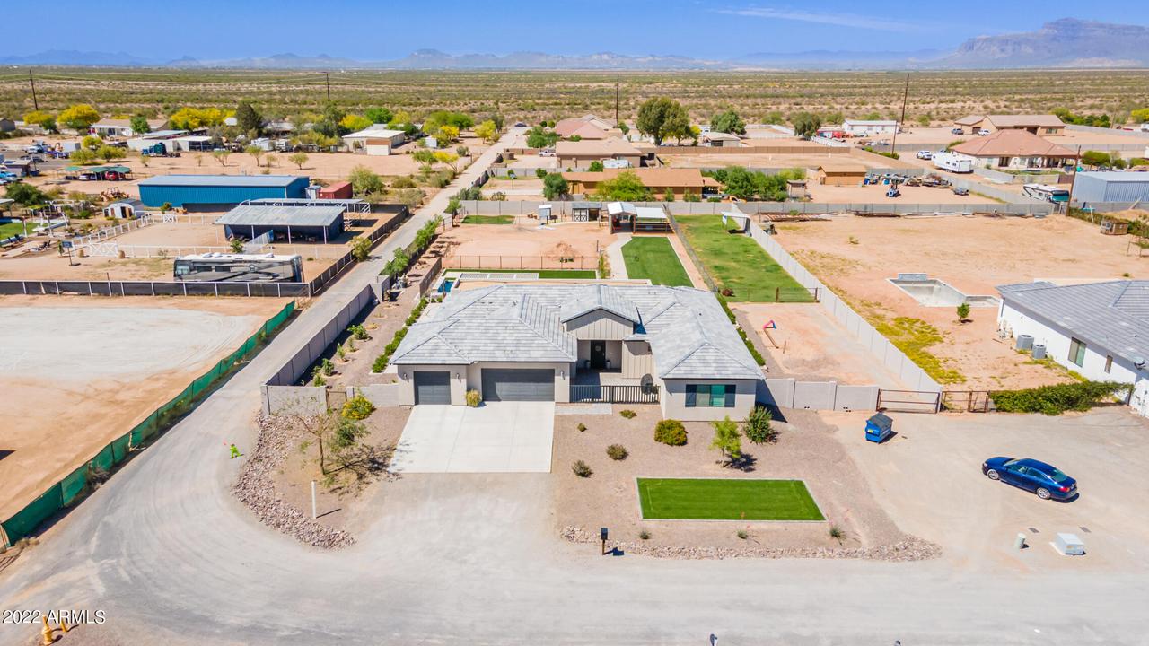 1124 E Loveland Ln., San Tan Valley, AZ 85140