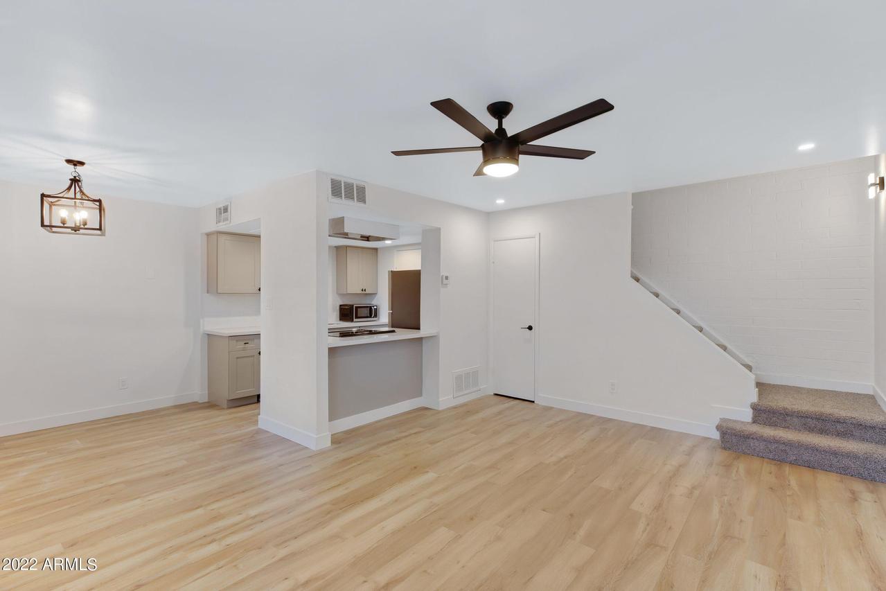 948 S Alma School Rd. #108, Mesa, AZ 85210