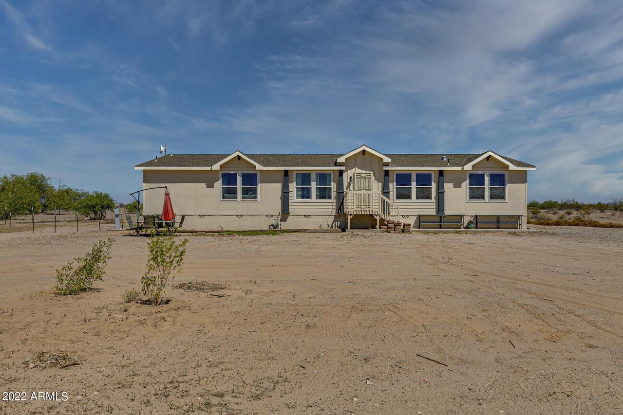 34902 W Siesta Way, Tonopah, AZ 85354