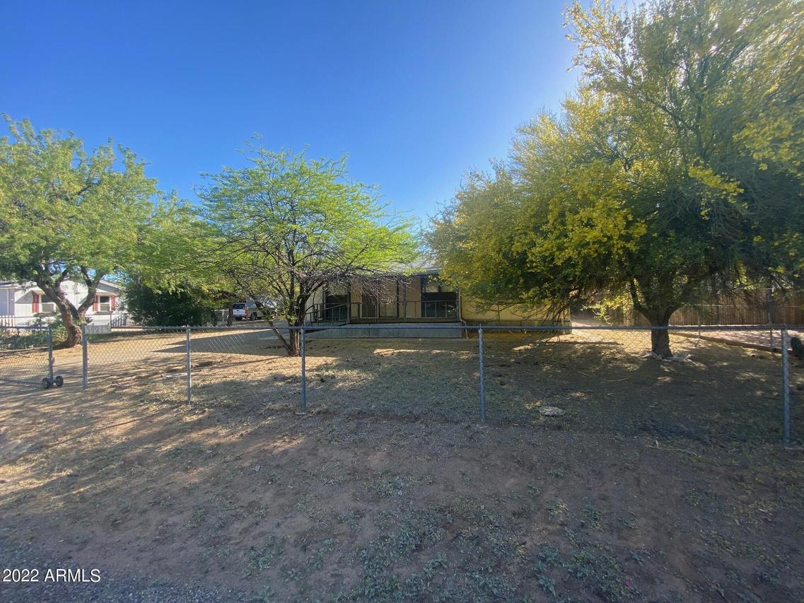 34213 S Valley Dr., Black Canyon City, AZ 85324