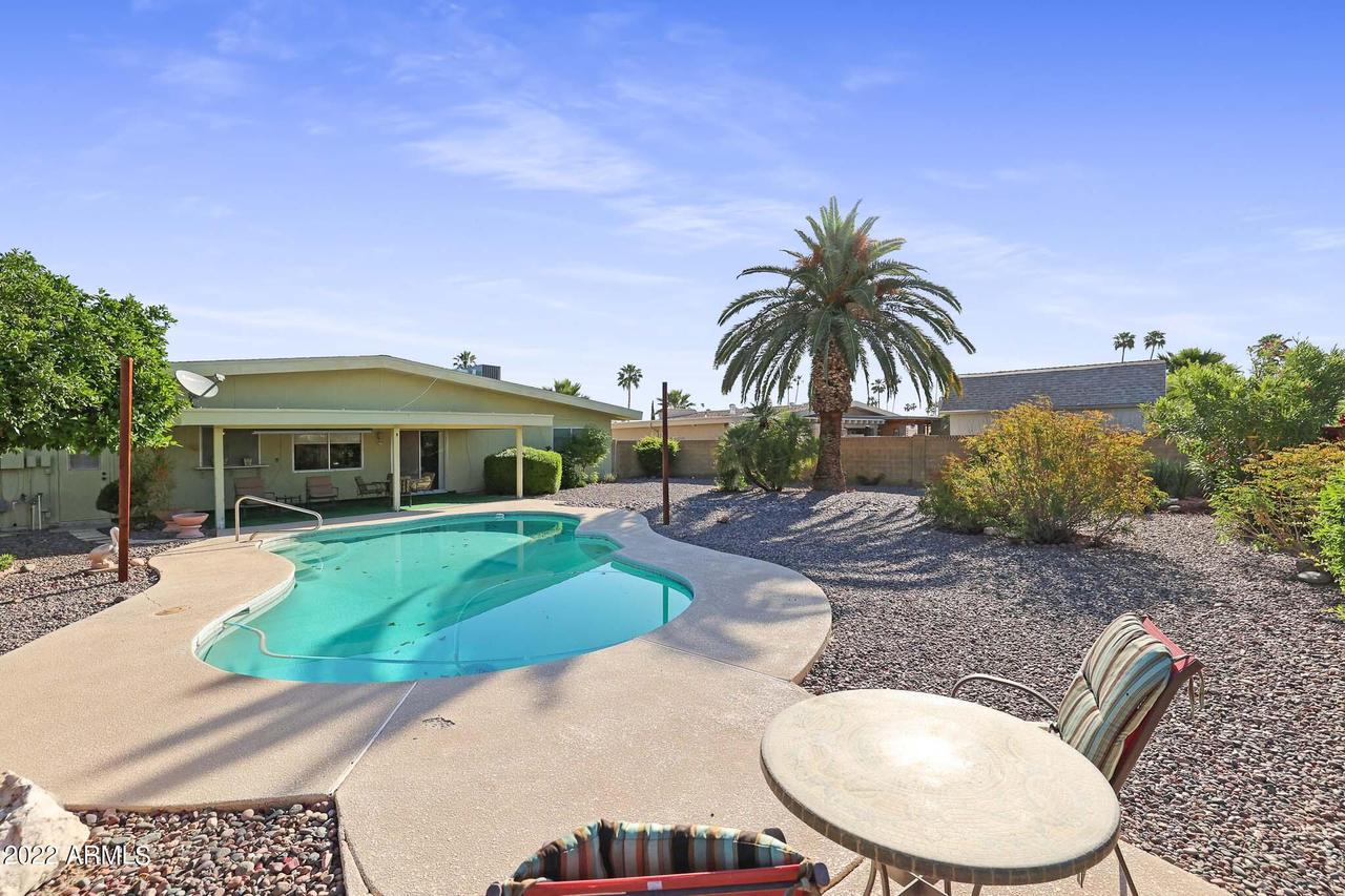 10709 W Pinion Ln., Sun City, AZ 85373