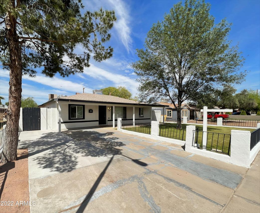 222 E Southgate Ave., Phoenix, AZ 85040
