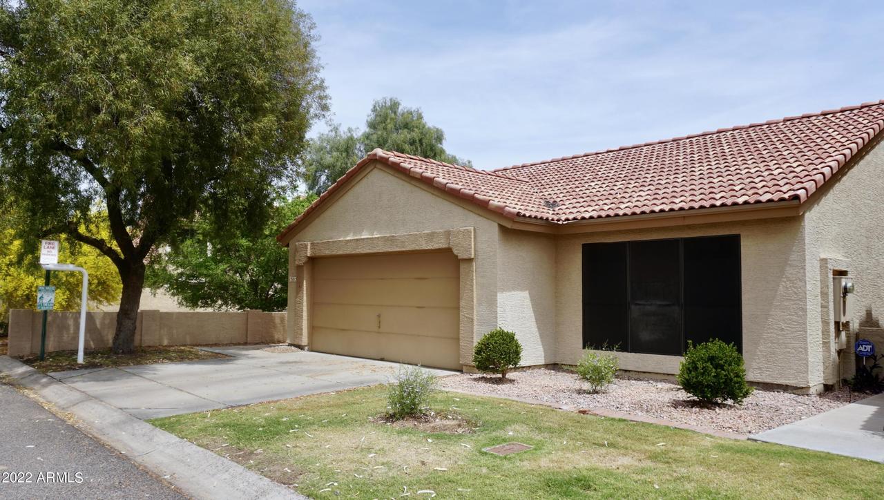 13815 S 42nd St., Phoenix, AZ 85044