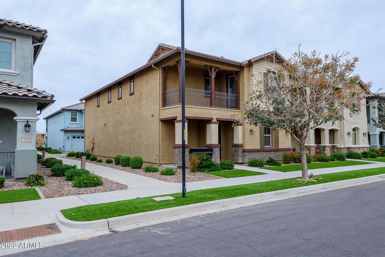 2102 S Wallrade Ln., Gilbert, AZ 85295