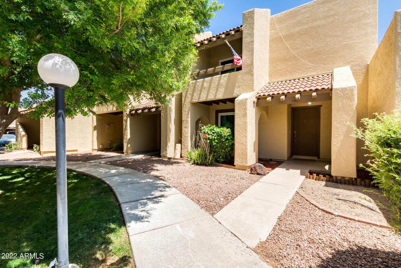 14406 N 58th Dr., Glendale, AZ 85306