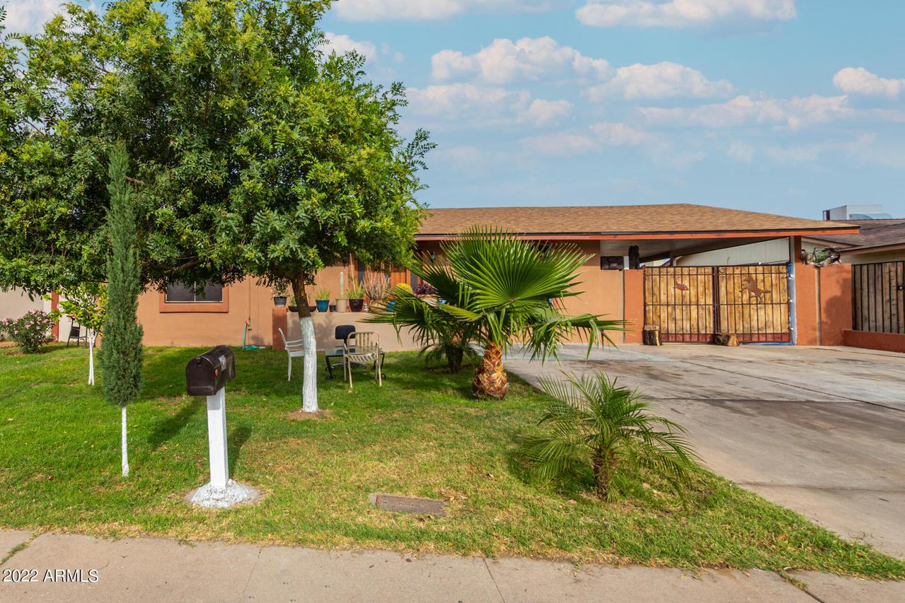 831 N 61st Dr., Phoenix, AZ 85043