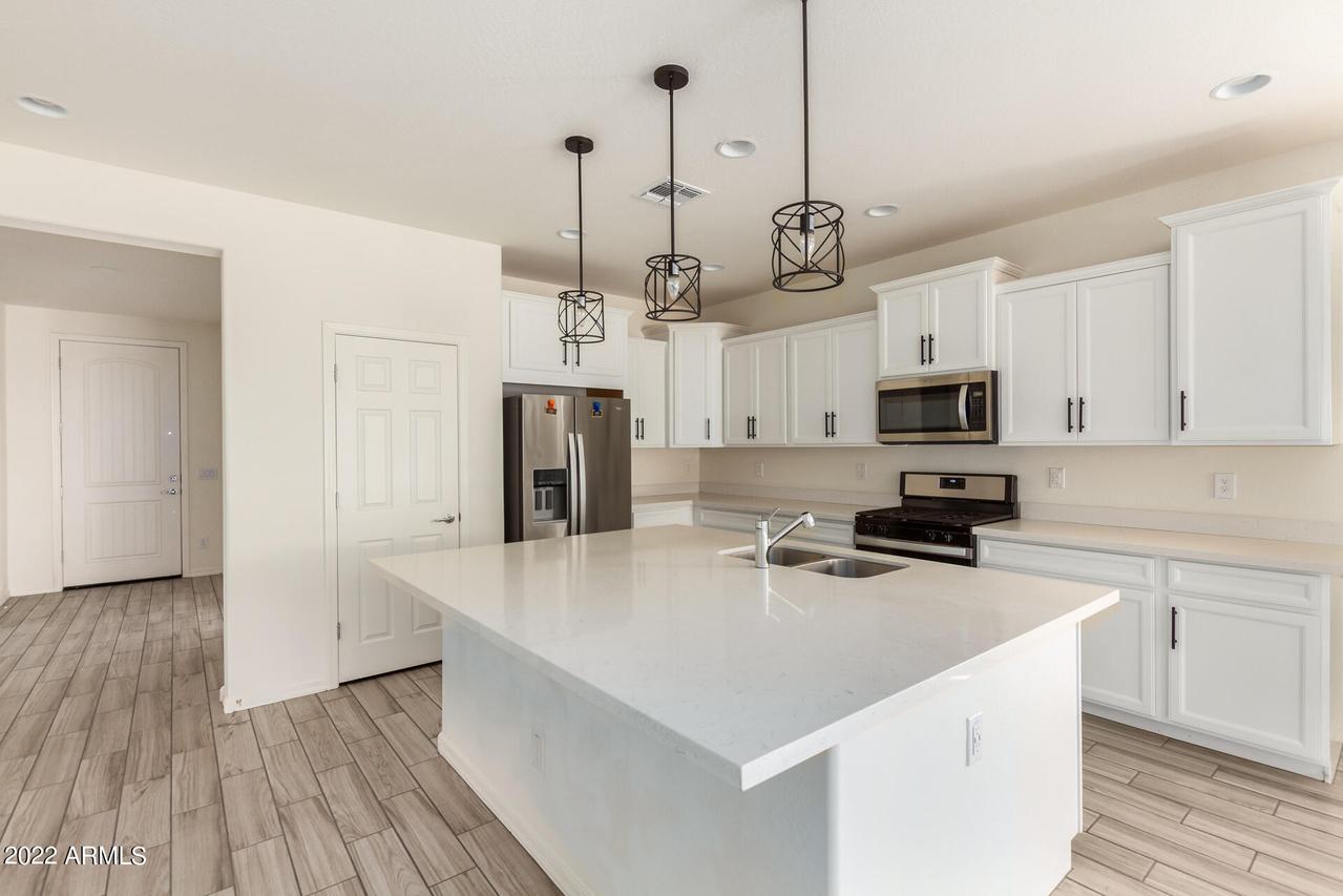 19733 W Pinchot Dr., Buckeye, AZ 85396