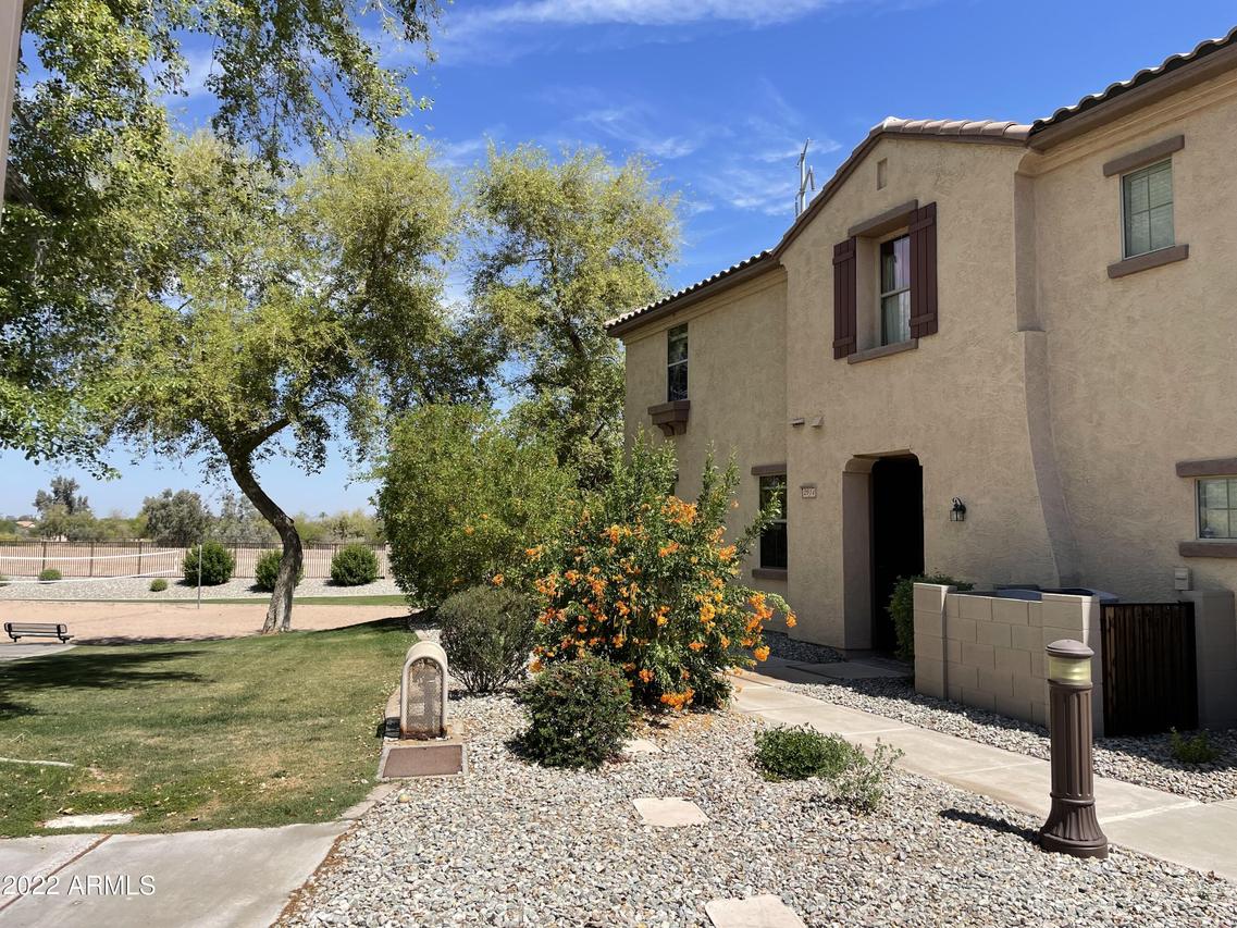 2914 E Dunbar Dr., Phoenix, AZ 85042