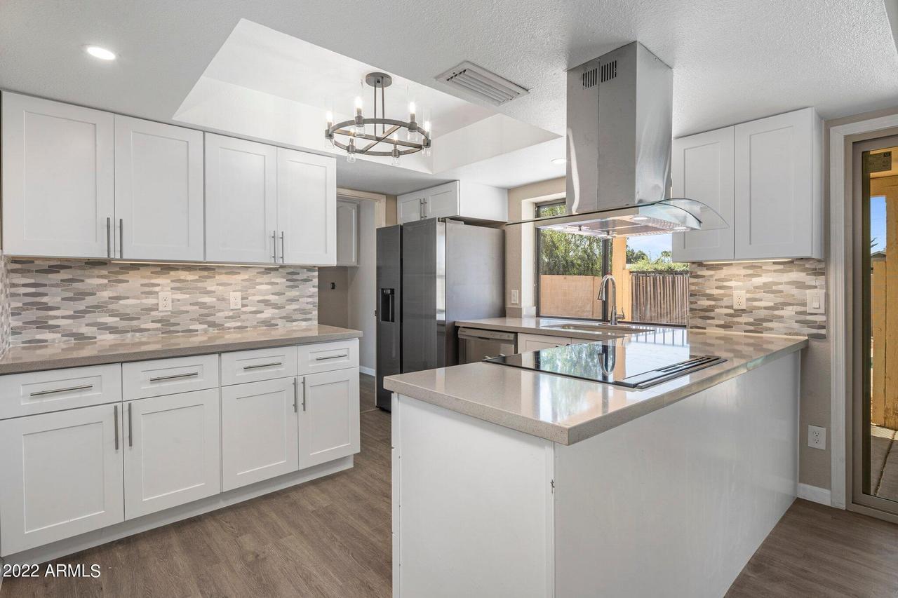 6415 W Caron St., Glendale, AZ 85302