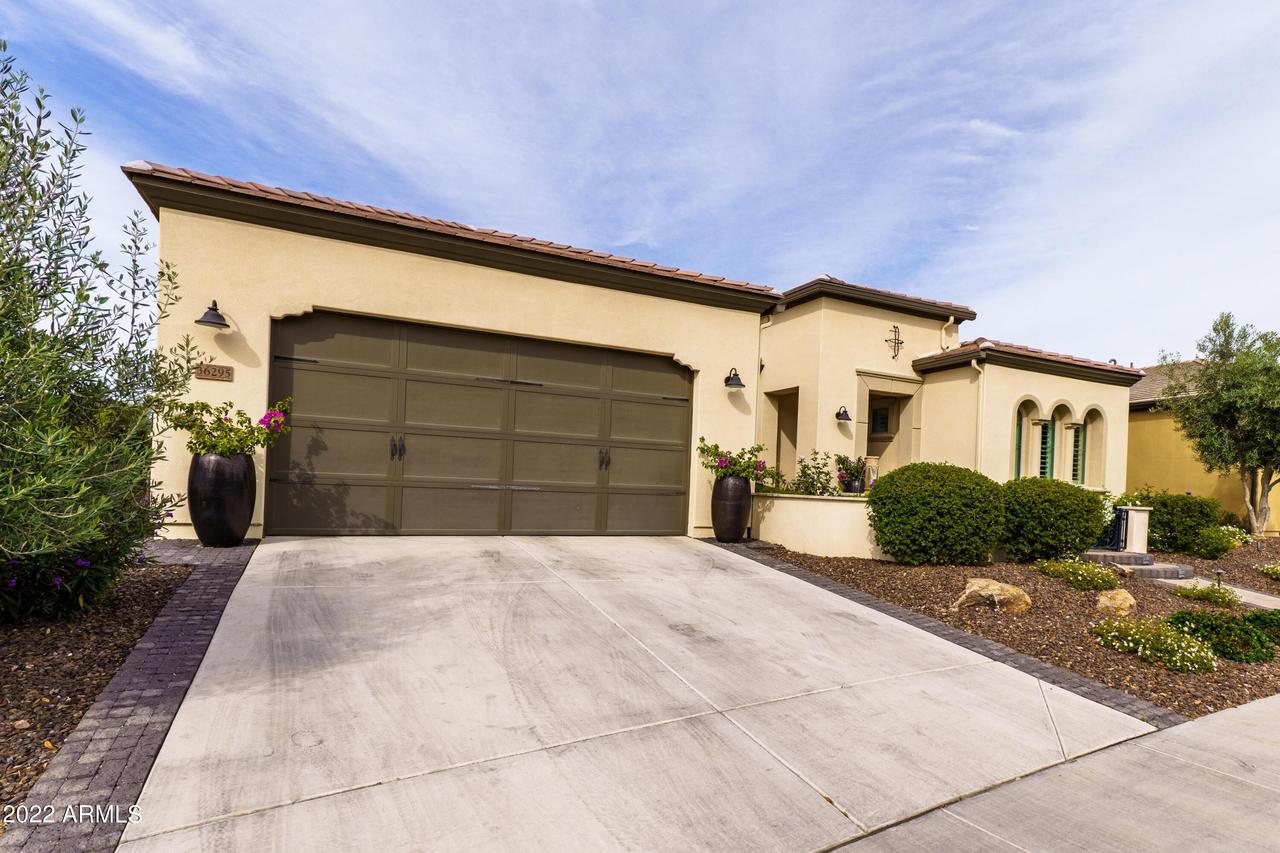 36295 N Climbing Vine Dr., San Tan Valley, AZ 85140