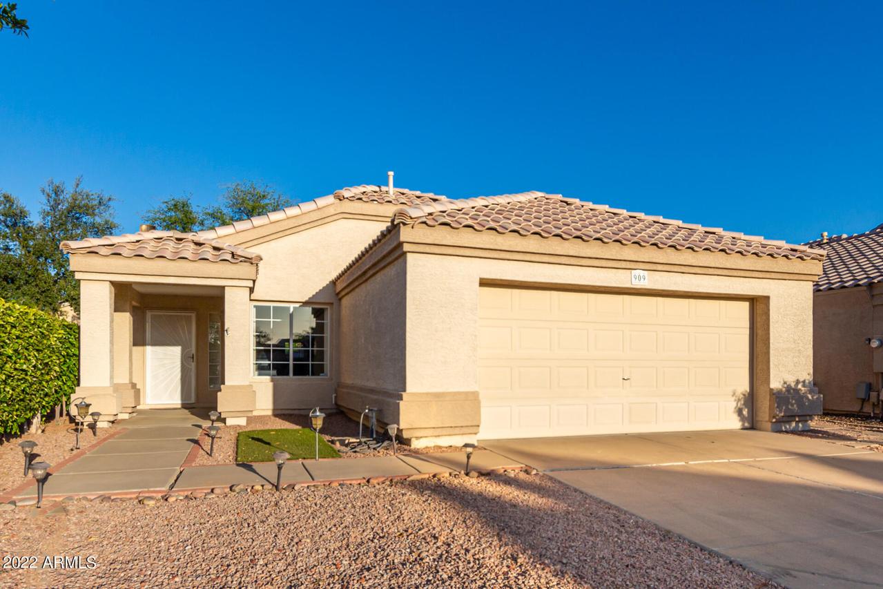 909 S Scallop Dr., Gilbert, AZ 85233