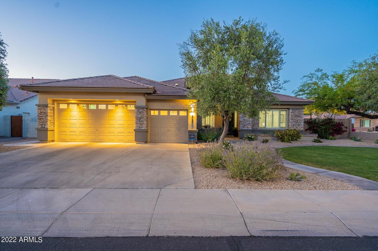 452 E Bridgeport Pkwy., Gilbert, AZ 85296