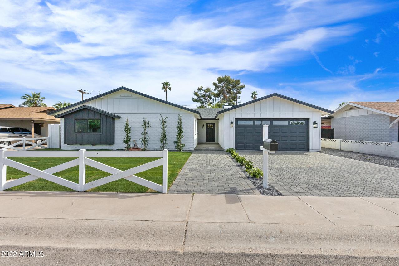 8219 E Mitchell Dr., Scottsdale, AZ 85251